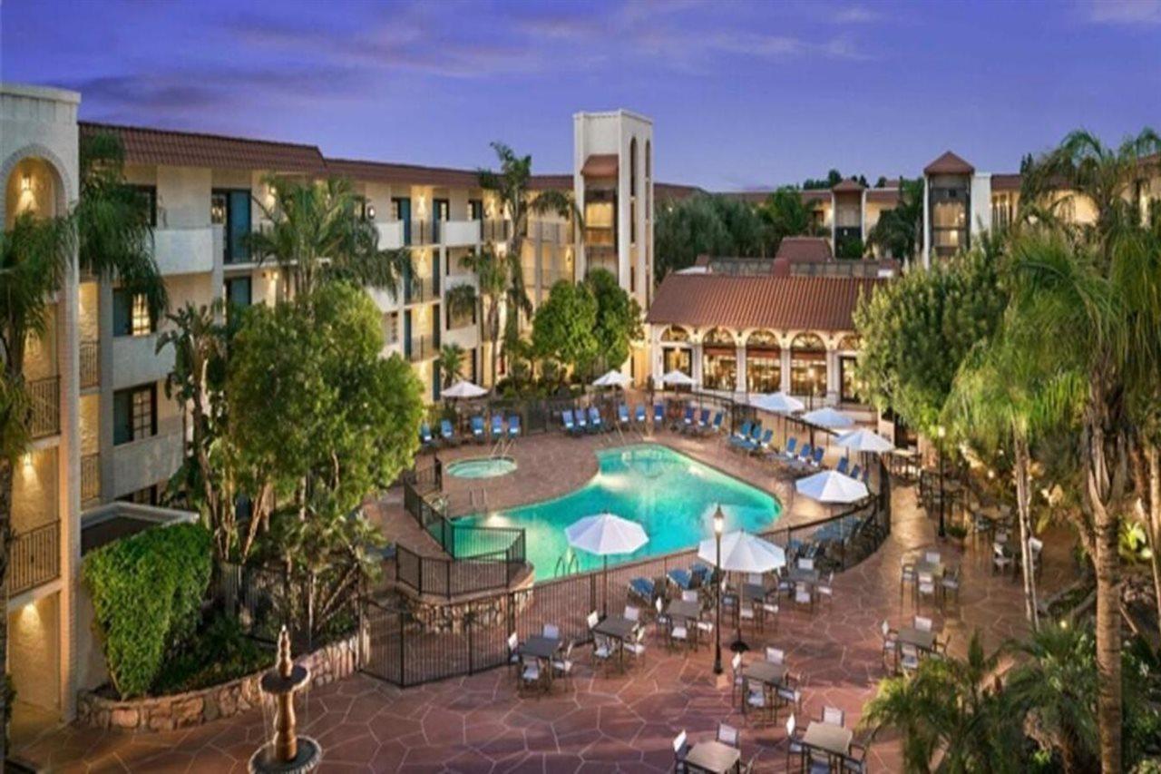 Embassy Suites By Hilton Scottsdale Resort Екстер'єр фото