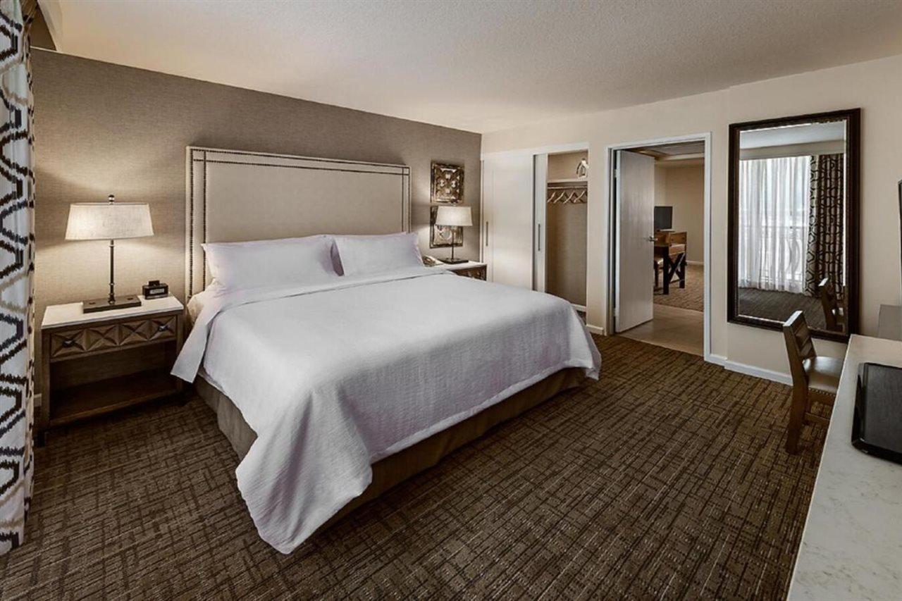Embassy Suites By Hilton Scottsdale Resort Екстер'єр фото