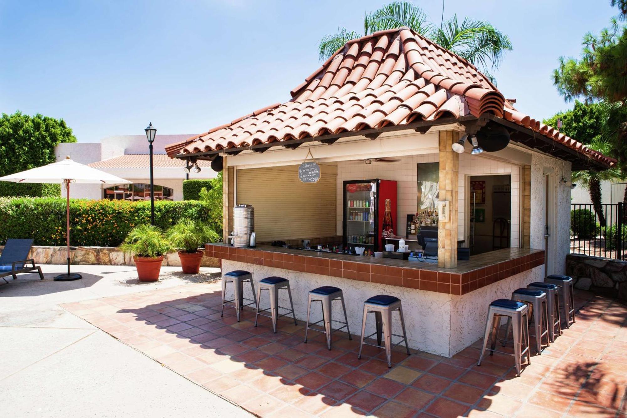 Embassy Suites By Hilton Scottsdale Resort Екстер'єр фото