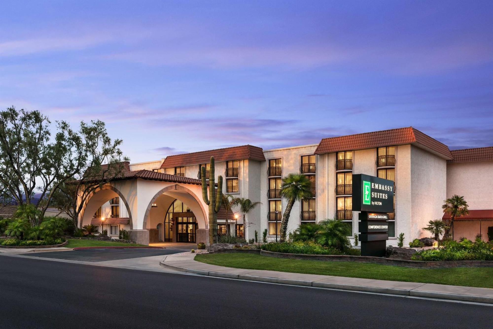 Embassy Suites By Hilton Scottsdale Resort Екстер'єр фото