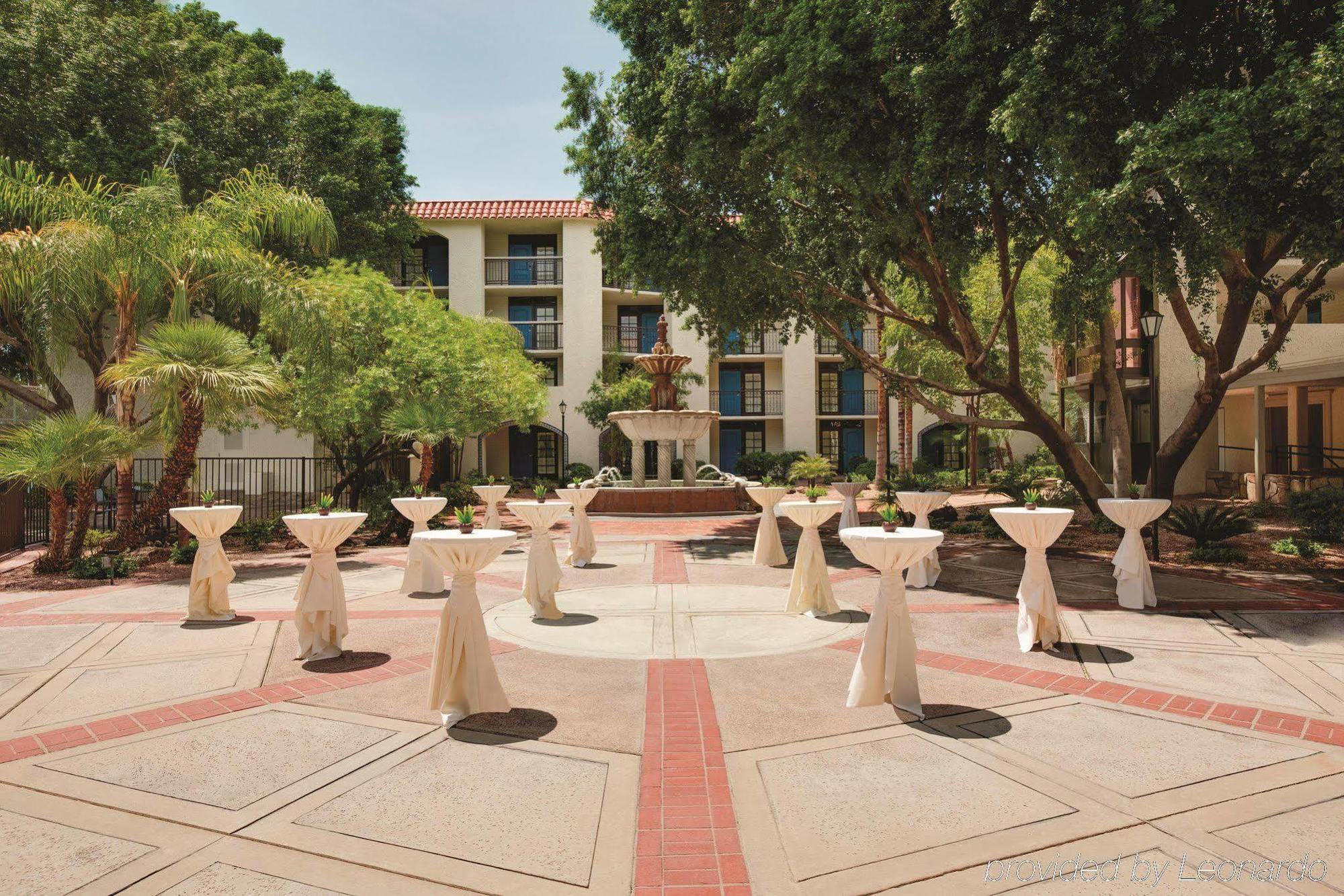 Embassy Suites By Hilton Scottsdale Resort Екстер'єр фото