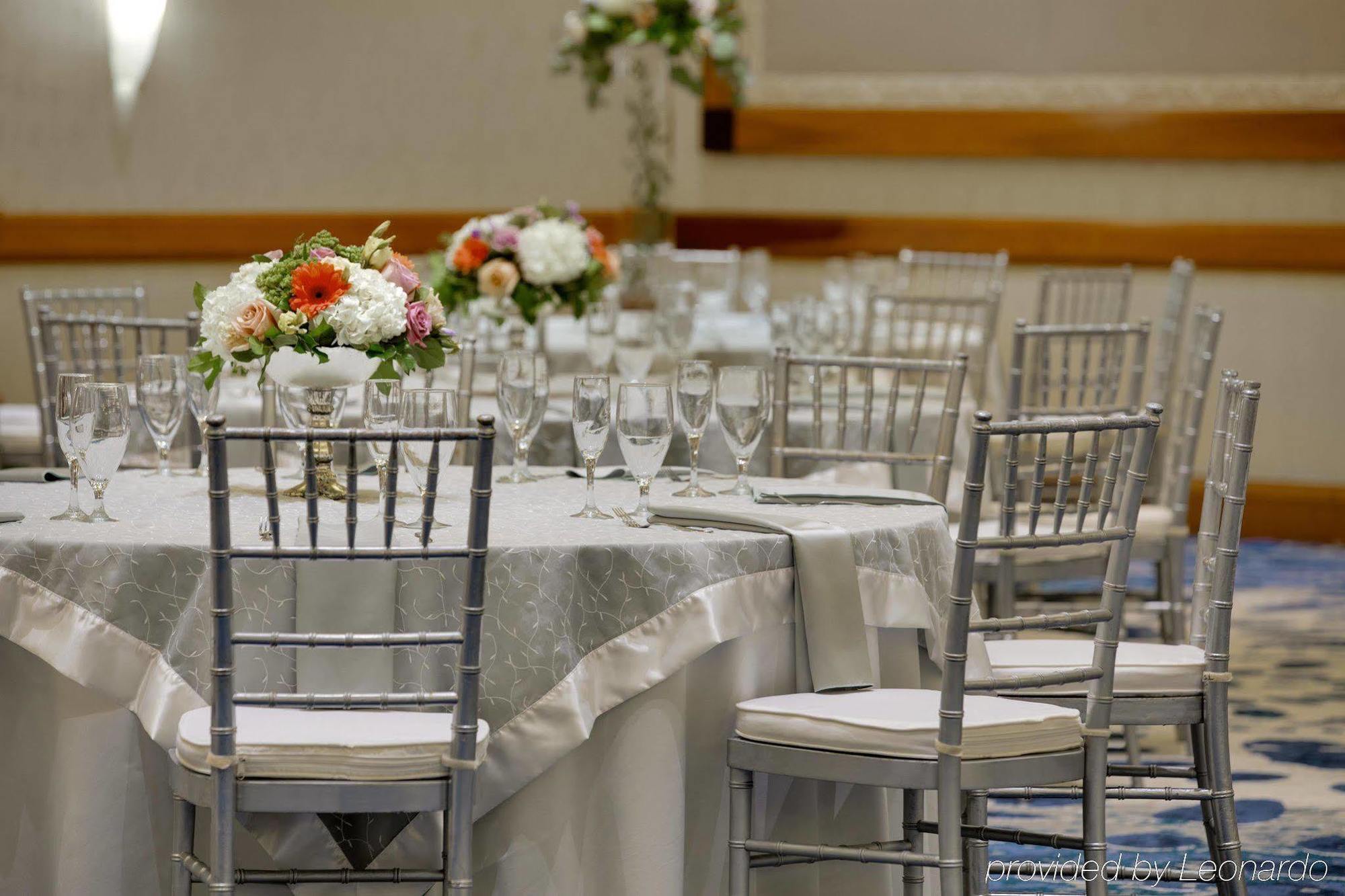 Embassy Suites By Hilton Scottsdale Resort Екстер'єр фото