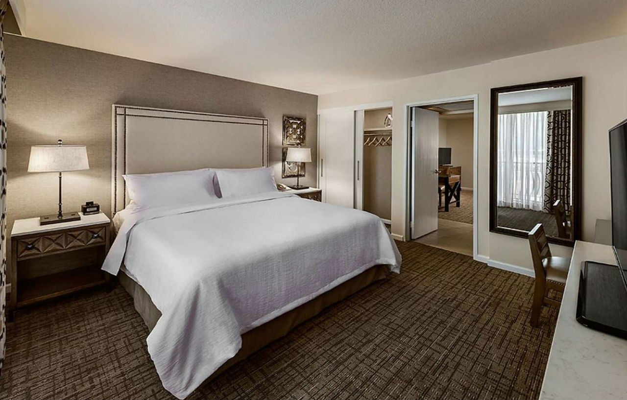 Embassy Suites By Hilton Scottsdale Resort Екстер'єр фото